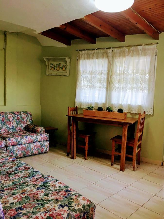 Retro Beach House Nea Peramos  Exterior photo